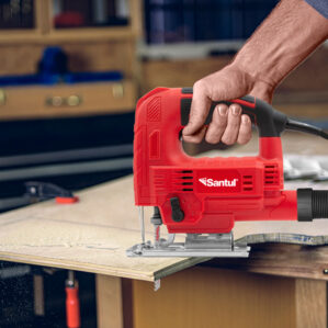 Sierra caladora profesional 550W 4.5A