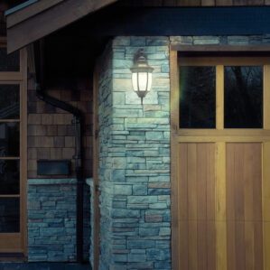 Arbotante farol suspendido negro 1XE26