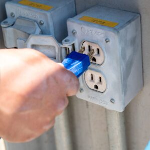 Extension electrica uso rudo aterrizada 4m calibre 16 Volteck